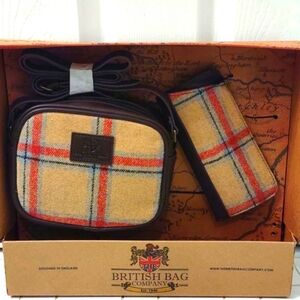 NWT The British Bag Company Plaid Crossbody Purse Gift Set